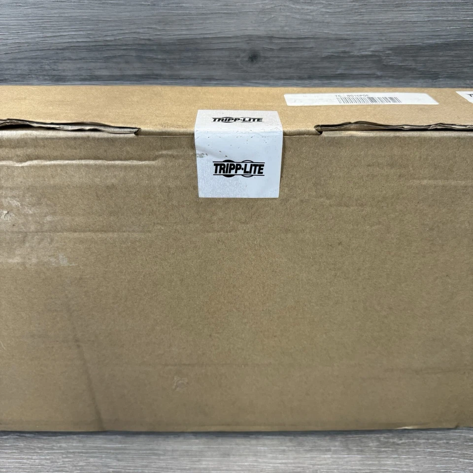 TRIPP-LITE NG16POE 16 Port Gigabit Ethernet Switch Ng16 POE New Unmanaged - Image 3 of 3