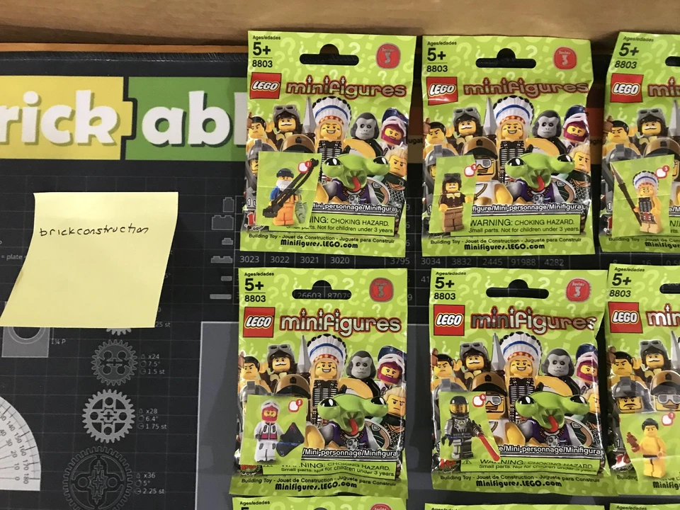 LEGO 8803 Series 3 Collectible Minifigures Complete Set of 16 - NEW & SEALED - Image 3 of 4