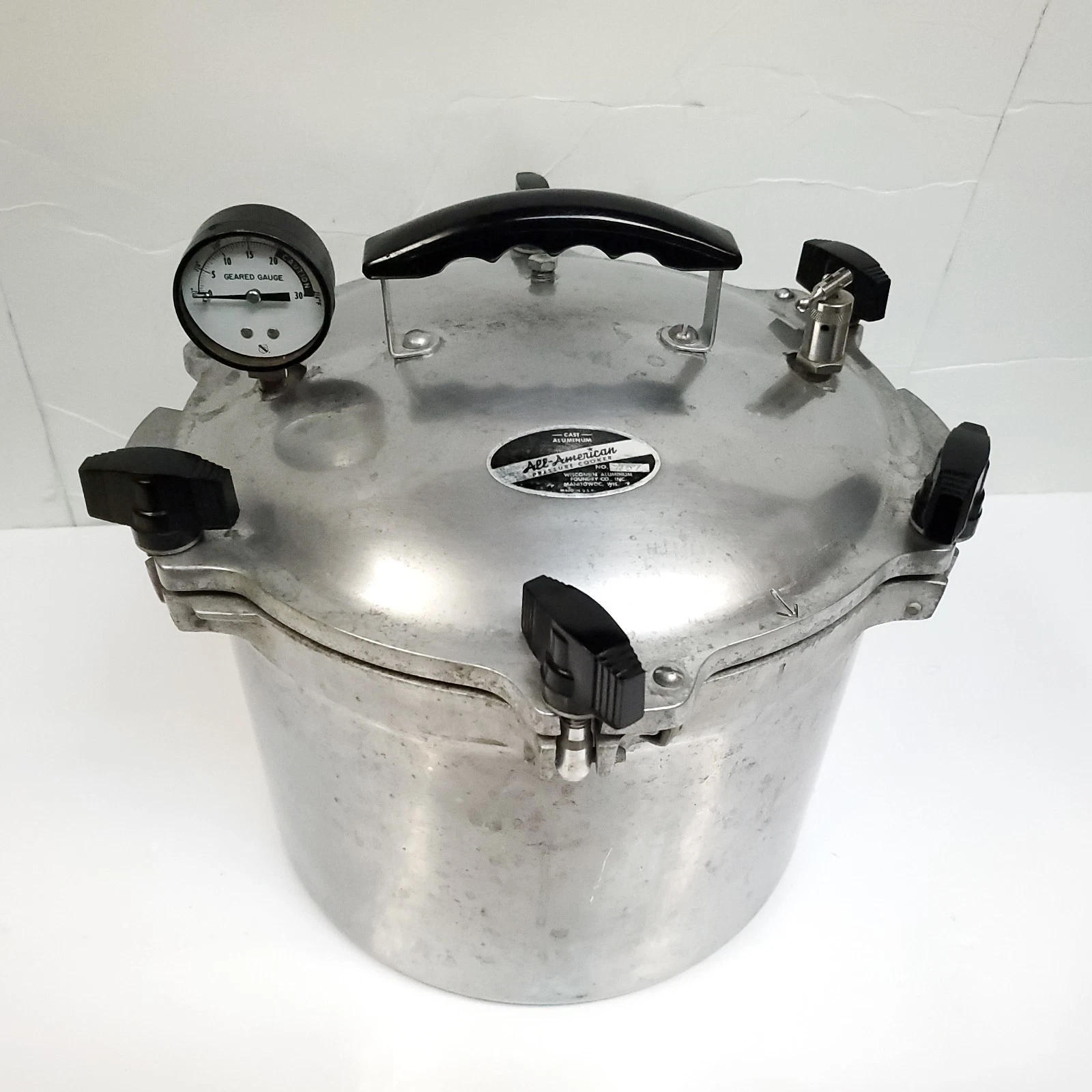 Vintage All American 910 Pressure Canner /Cooker 10.5-Quart Made in USA