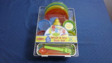 Melissa and Doug Pretend Play Dish Set 4 Place Settings with Utensils
