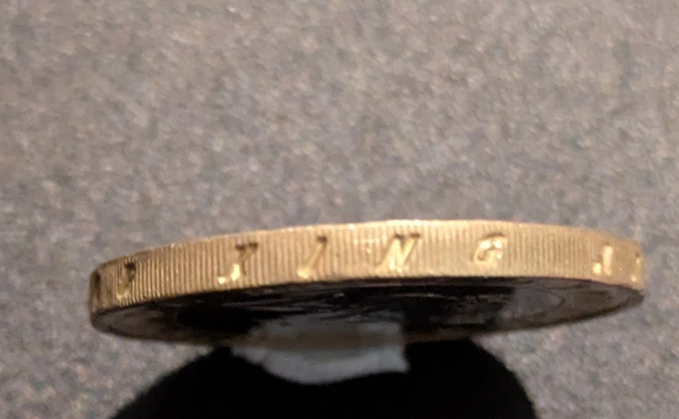 the-army-2016-the-first-world-war-2-pound-coin-rare-minting-error