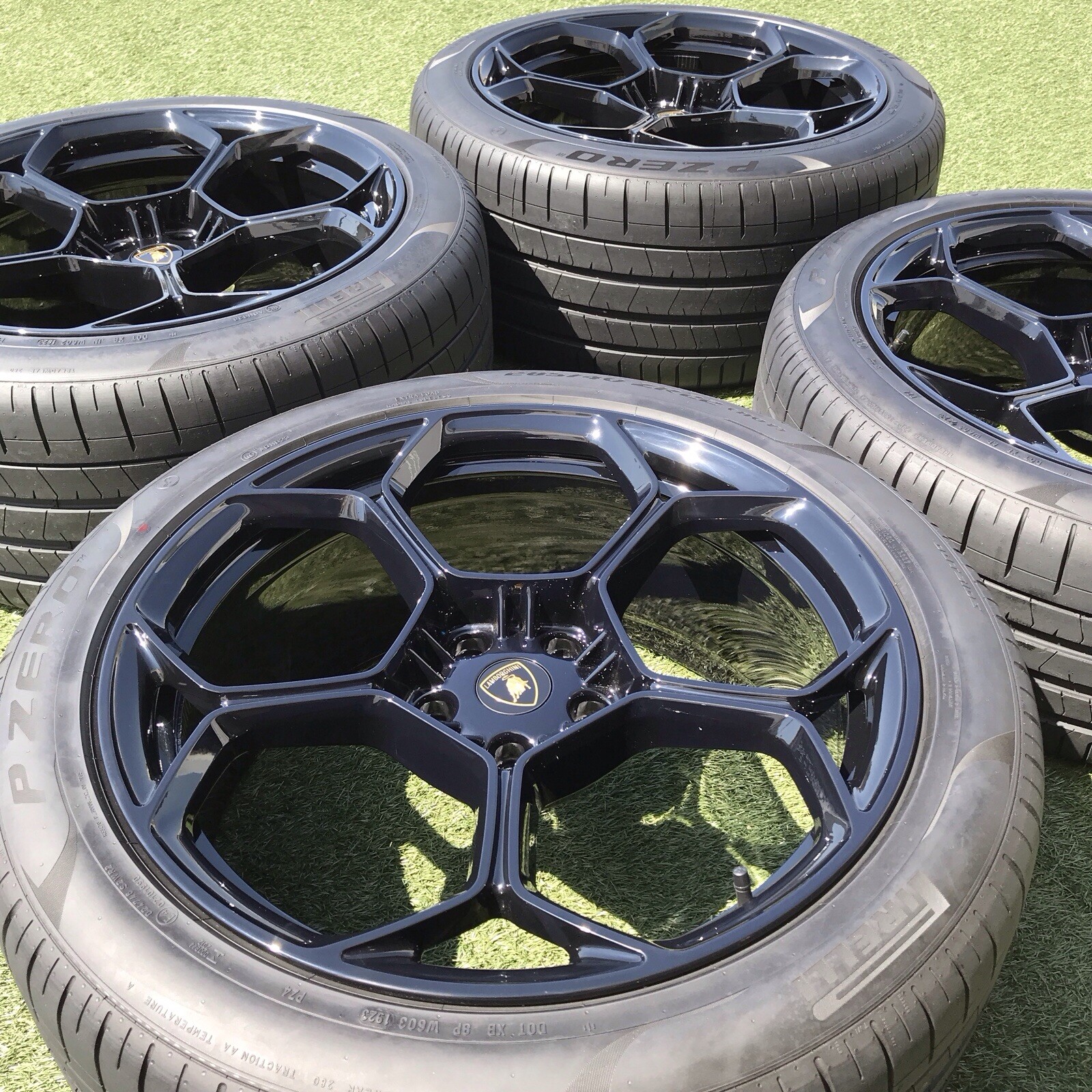 22 LAMBORGHINI PERFORMANTE 2024 RIMS TIRES URUS WHEELS BLACK