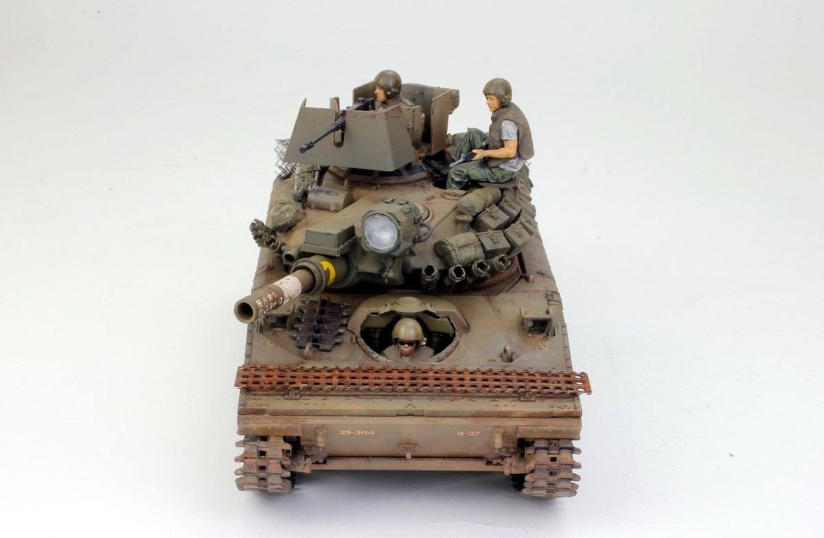 M551 SHERIDAN 1/35スケールモデルキット 1/35 Tamiya US Sheridan Tank M551 Nam Plastic Model Kit