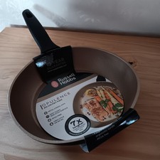 RUSSELL HOBBS OPULENCE 20CM FRY PAN BRAND NEW (DEFECT)SLIGHT MISS SHAPEN RRP£17