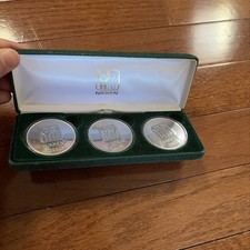 NIKKEN 2000 Magnets Set of 4 with Original Cases Wellness Magnetic Set