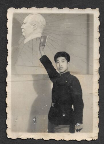 Orig. Livre photo studio garçon garde rouge président Mao révolution culturelle chinoise - Photo 1/3