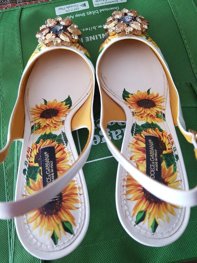 シューズ・サンダルその他 Dolce & gabbana 'Vally' slingback DOLCE & GABBANA Shoes Gold Studs Vally Slingback Sandals