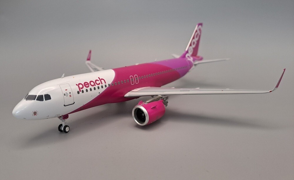 peach ピーチ航空　AIRBUS A320 neo JA201P 1/400 Amazon.com: ACE HOBBY JC Wings Peach for Airbus A320NEO