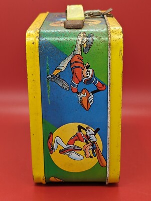 Vintage Sport Goofy Metal Lunchbox Walt Disney Aladdin Lunch Box