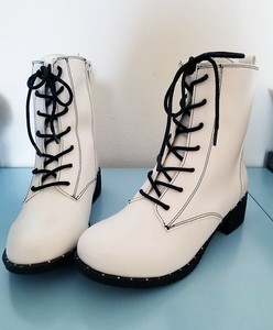 white booties size 7