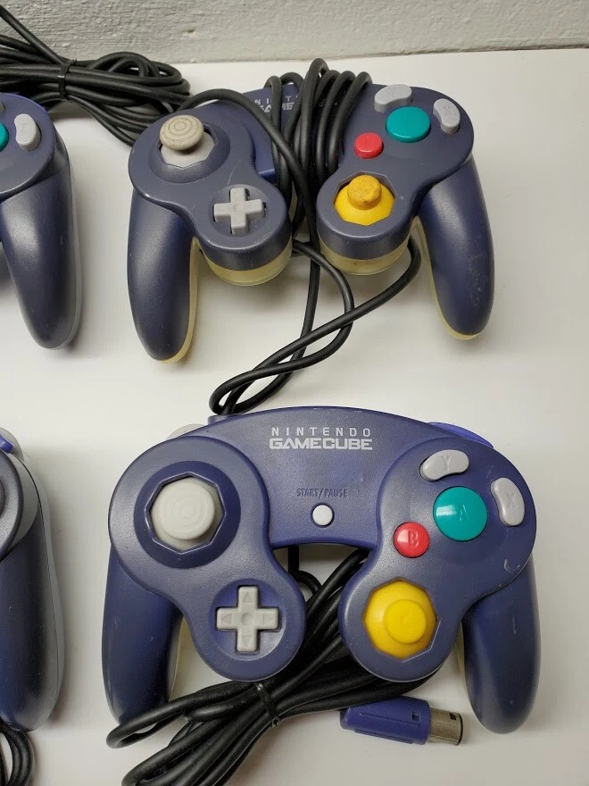 1x Official Nintendo GameCube Controller Indigo Purple & Clear Back Discolored - Image 2 of 4