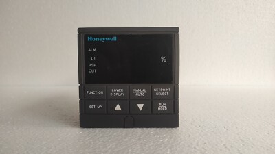 HONEYWELL UDC3000 VERSA-PRO DC300E-E-0AO-20-0000-0 TEMP. CONTROLLER