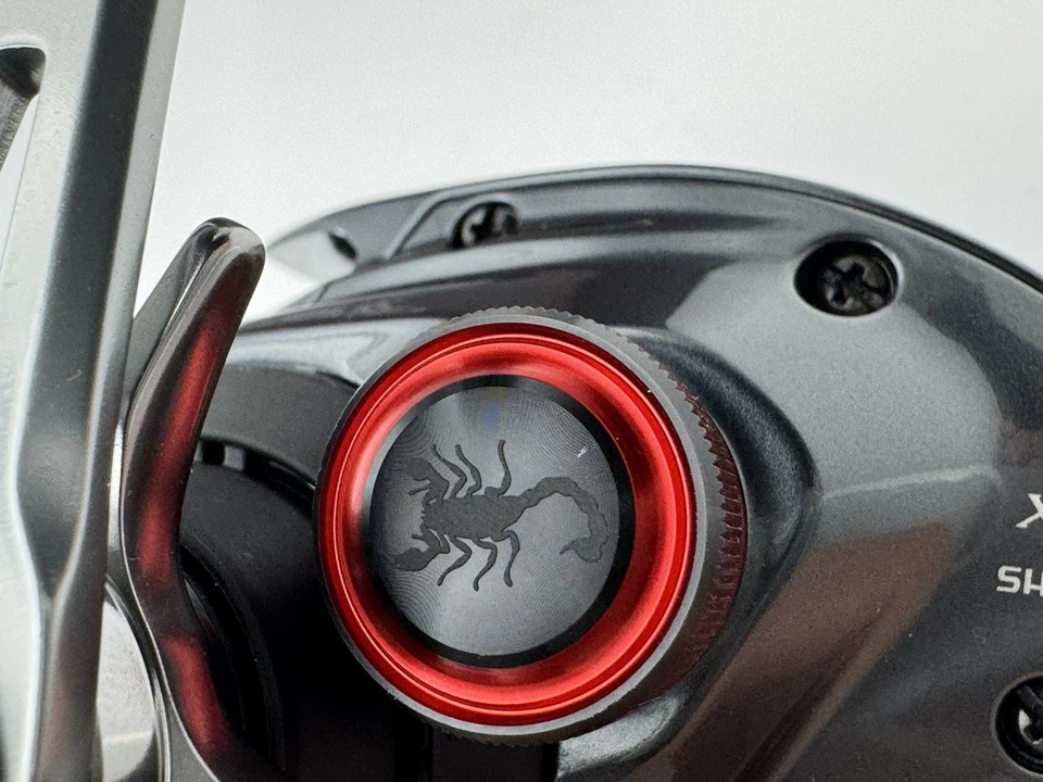 Shimano 24 Scorpion MD 301XGLH Left  Baitcasting Reel  w/Box " New other "  S026 - Image 3 of 4