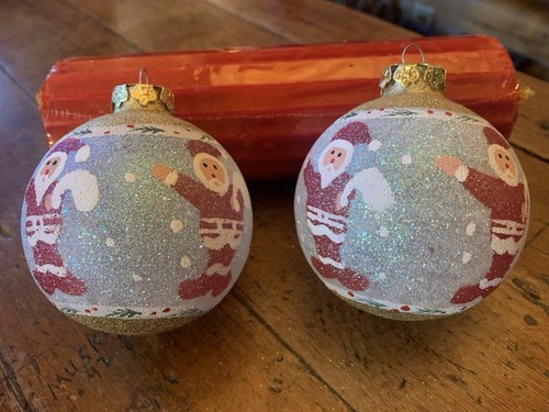 Set 2 Vintage Hand Painted Santa Ornaments  - Bild 3 von 9