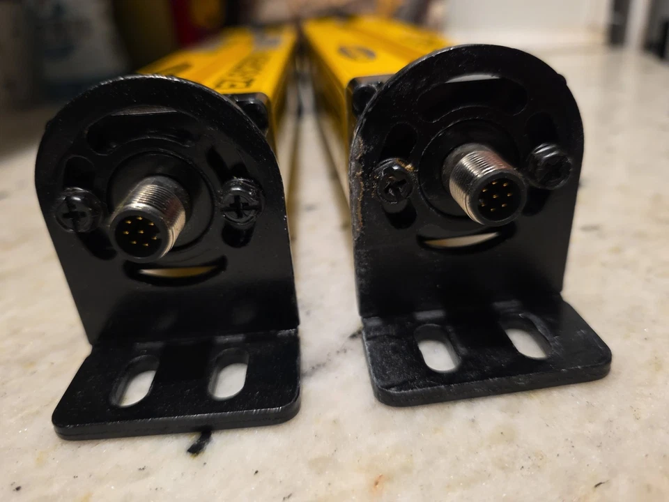 Banner Mini-Screen SLSR30-150Q8 + SLSE30-150Q8 Light Screen Pair. 5.9" (150mm) - Image 3 of 4