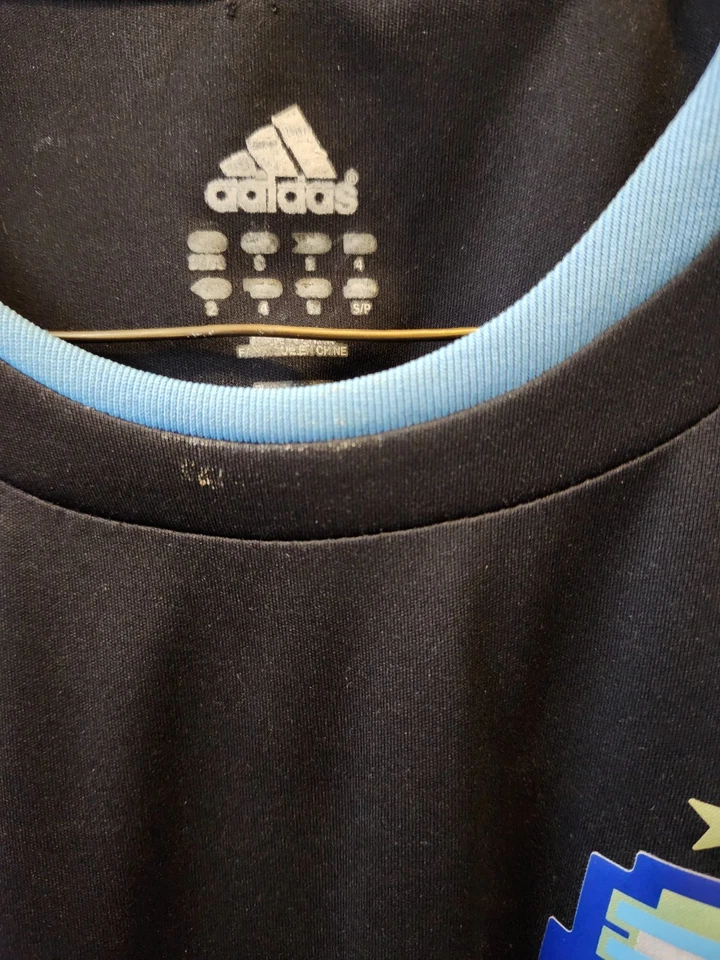 Argentina national soccer team 2010 world cup Adidas training shirt - Image 2 of 3