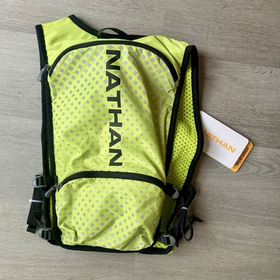 Nathan Hypernight QuickStart 2.0 4 Liter Hydration Pack w/ 1.5L Bladder, Refl...
