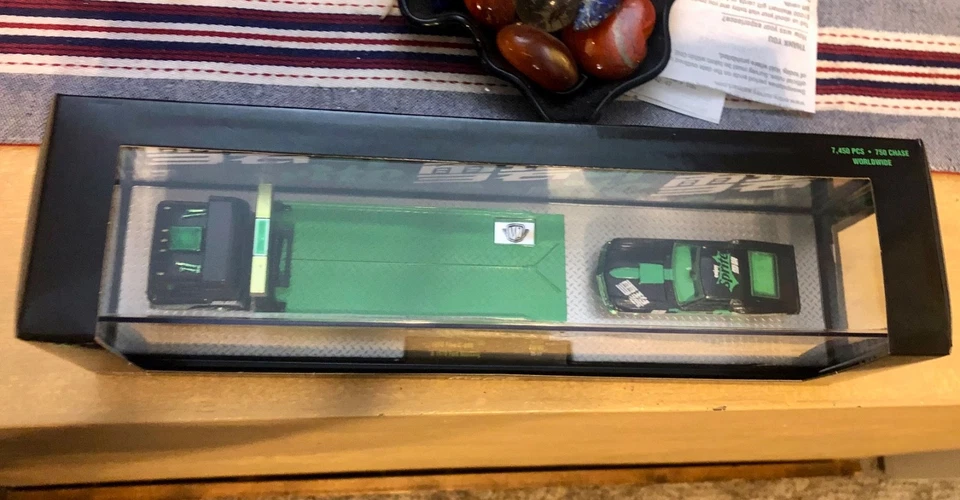 M2 Machines Sprite Mustang Hauler 750 Chase - Image 3 of 3