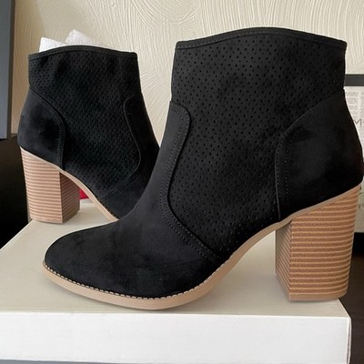 Adrien Perfed black leather ankle zip up heeled Booties size 10 NIB