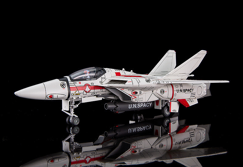 Macross/Robotech VF-1J Valkyrie Vermillion Platoon 1/72