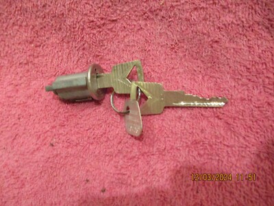 1963-1964 COMET FALCO FOMOCO TUMBLERS 2 KEYS RECORD NUMBER TAG FREE SHIPPING