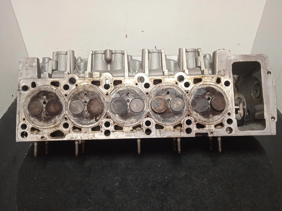 R070103373A - 071033735 CABEZAL DEL MOTOR / 615743 PARA VOLKSWAGEN PHAETON Foto 2 de 4