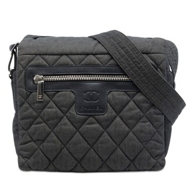 Chanel Small Quilted Denim Coco Cocoon Kuriertasche Pre-Loved Schwarz