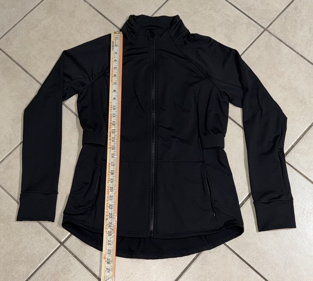 FABLETICS TRINITY PERFORMANCE JACKET BLACK COLOR … - image 4