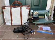 Macchina da cucire Alfa 50 vintage NON FUNZIONANTE con borsa istruzioni pedale