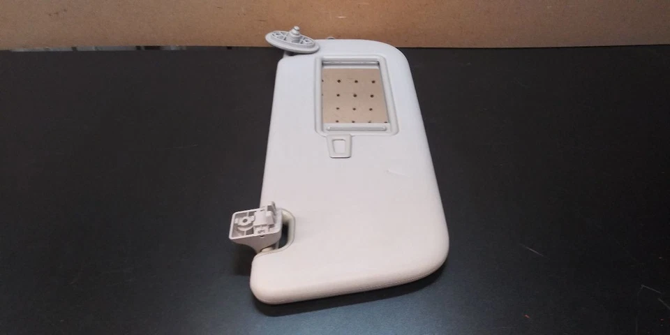 14 15 16 17 18 19 KIA SOUL PASSENGER SUN VISOR GREY OEM 85220B2240 - Imagem 2 de 4