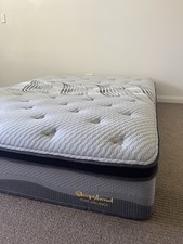 Sleepyhead Pure Balance Rejuvenate Ultra Plush Queen Mattress. Cost $2550