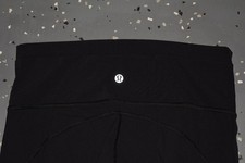 LULULEMON Size 8 Women's Nylon Spandex Capri Mesh Panel Leggings Black