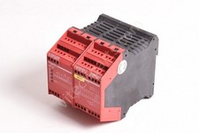 XPSAR371144 Schneider Electric - Used - incl. warranty