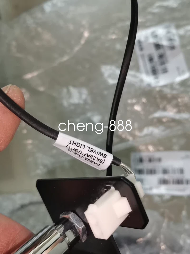 1PCS SUNNEX halogen lamp HS767-00 12V20w new via FedEx or DHL - Image 3 of 4