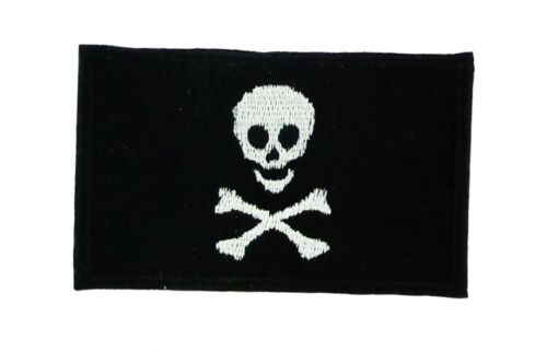 PIRATE FLAG iron-on PATCH JOLLY ROGER Skull EMBROIDERED Calico Jack Backpacks - Foto 1 di 1