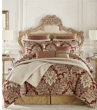 Pre-owned Croscill King Comforter Set Arden Pattern -Reversible Look