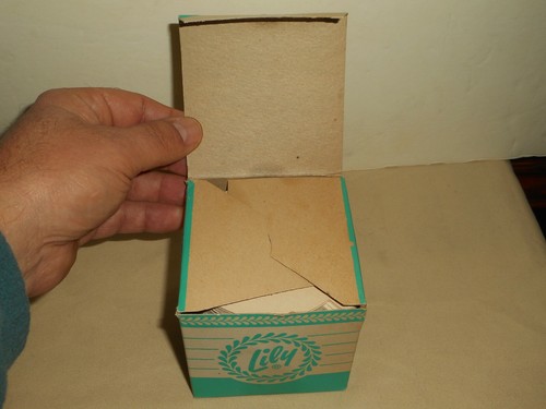 LILY TULIP CUP Corp Tab Lids No. 524S For #24 Drink Containers 100 Ct Box c.1950 - Picture 8 of 12
