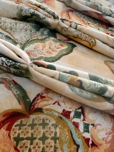 Warm PAIR of INTERLINED FLORAL Curtains 76" drop x 50" Triple Pleat 100" as pair - Picture 2 of 17