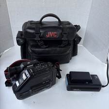 JVC GR-Ax7 Compact VHS Videomovie Camcorder Bundle
