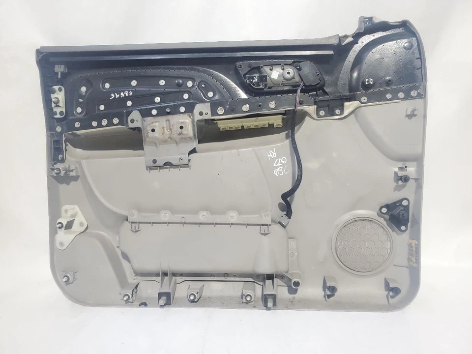 Painel interno de acabamento de porta dianteiro direito 2009 GMC Sierra 1500 fabricante de equipamento original - Imagem 2 de 4