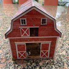 EUROGRAPHICS PUZZLES Family Barn 550 Piece Jigsaw Puzzle. Collectible Tin. New!