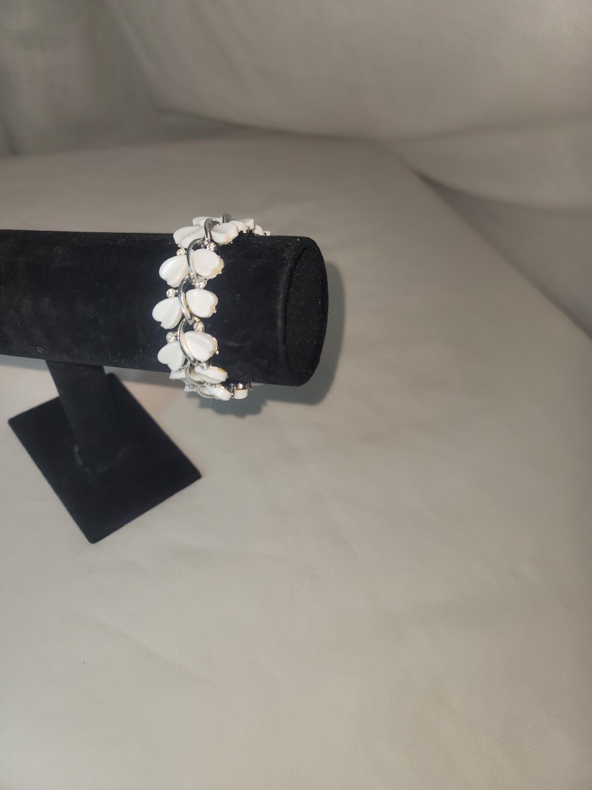 Vintage Lisner Silvertone Statement Bracelet - image 3