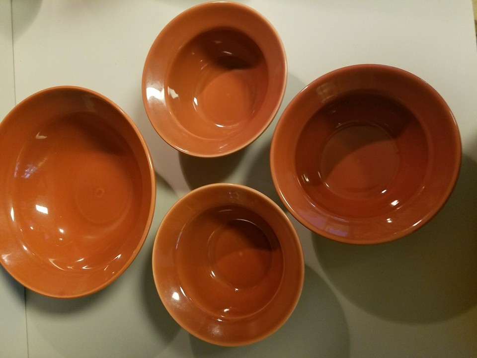 4Rust WAECHTERSBACH FUN FACTORY RIMMED ROUND SALAD SERVING BOWLS eBay