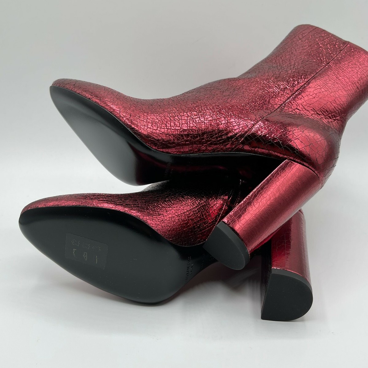 靴 SAINT LAURENT Cracked Leather Heel Boots $1095 Saint Laurent Red Metallic Crack Leather Heel Ankle Boots