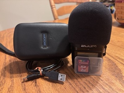 Zoom H2N Handy Digital Recorder w/ Case, Foam Windscreen, USB Cable & 2GB SD