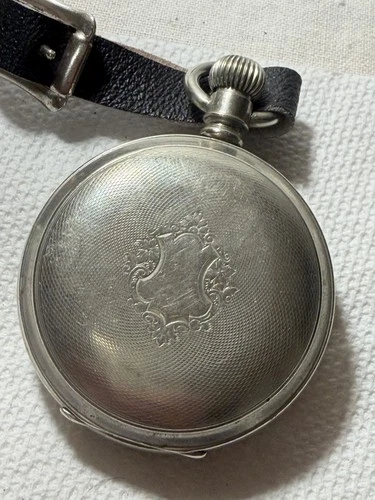 Antique A.W. Co Waltham hunter-case pocket watch, 18S, three-door