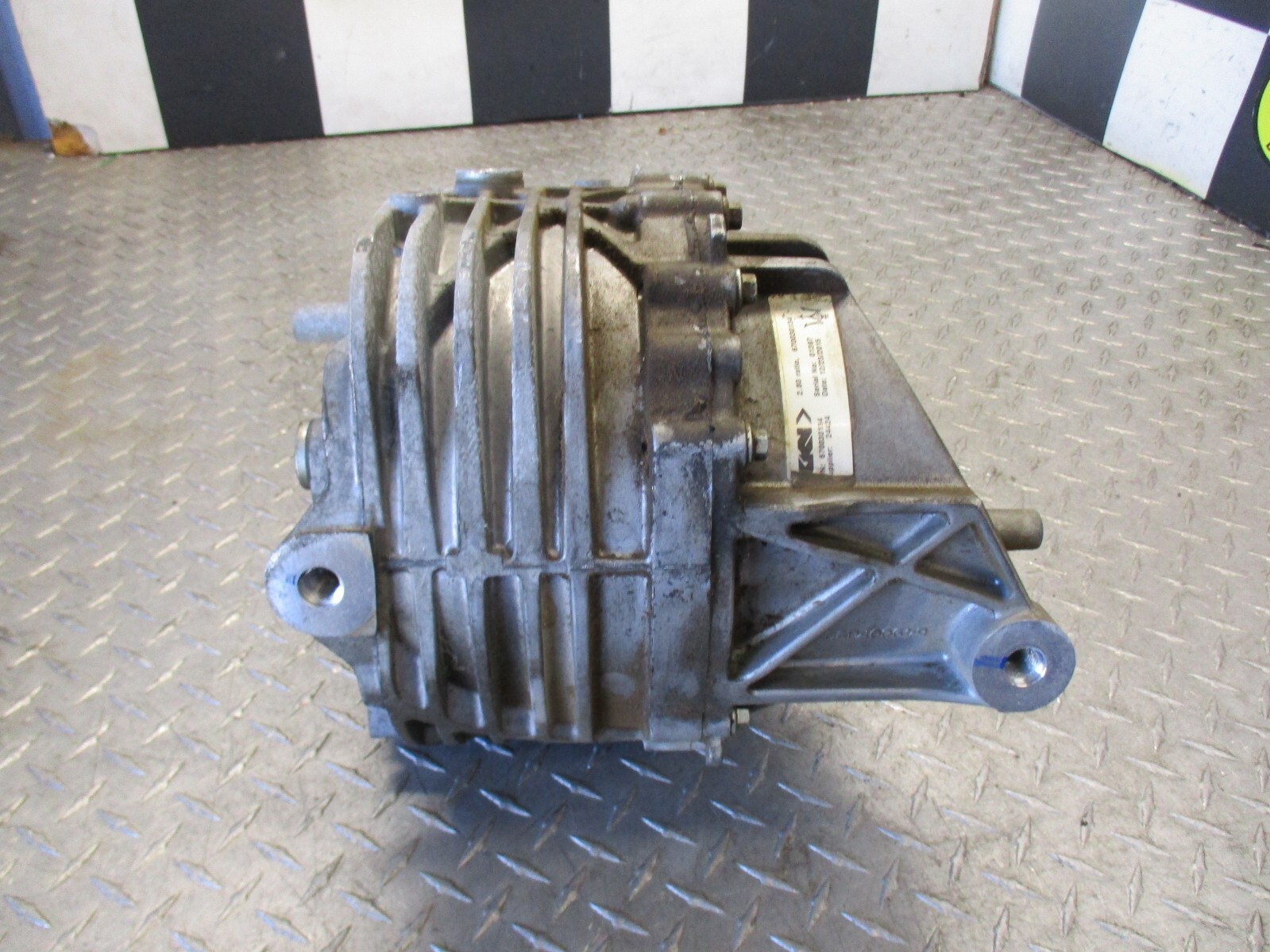 14-17 2017 Maserati Ghibli  RWD REAR CARRIER DIFF DIFFERENTIAL 670030134