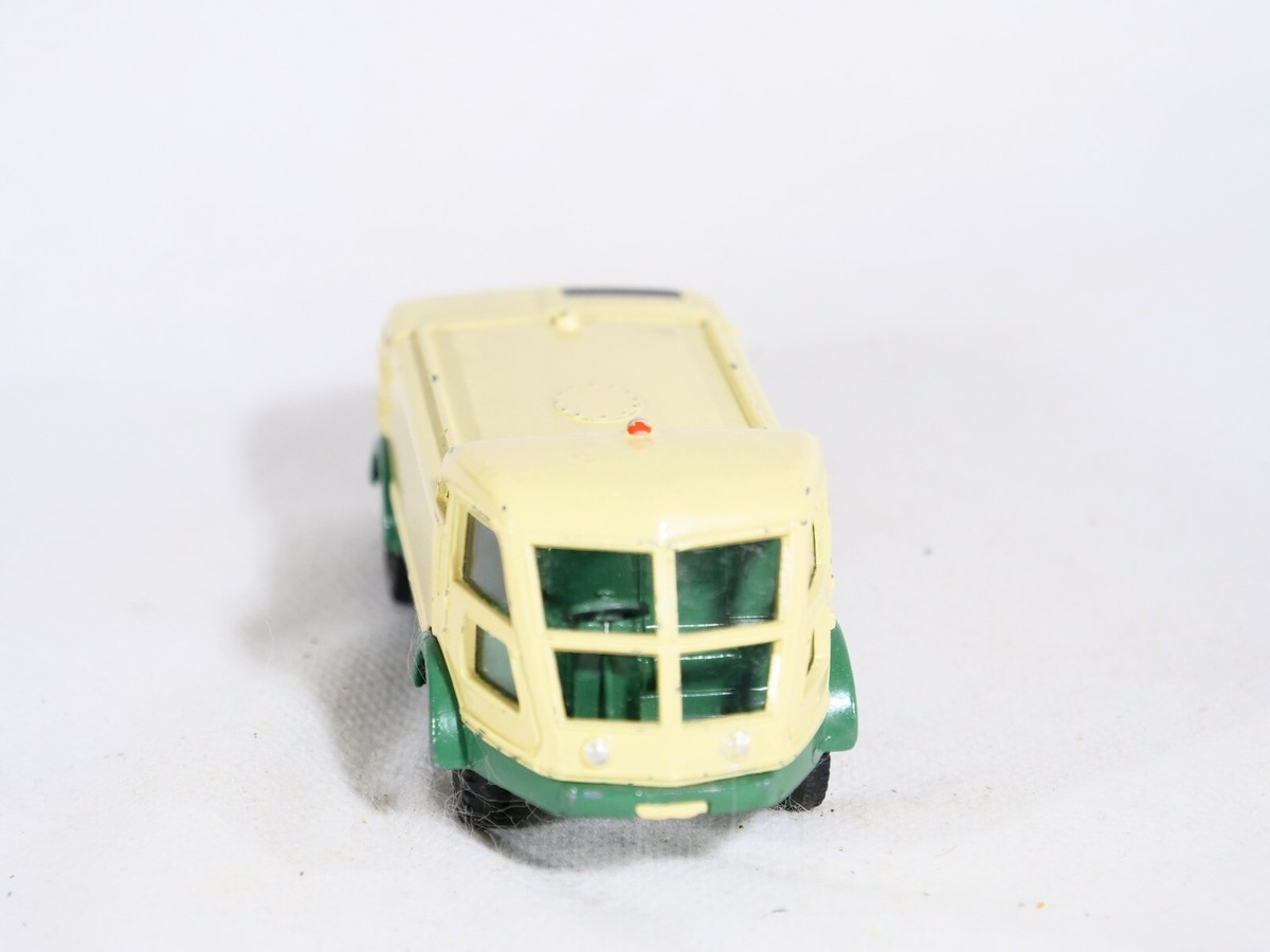 DINKY TOYS ref 596 arroseuse balayeuse LMV