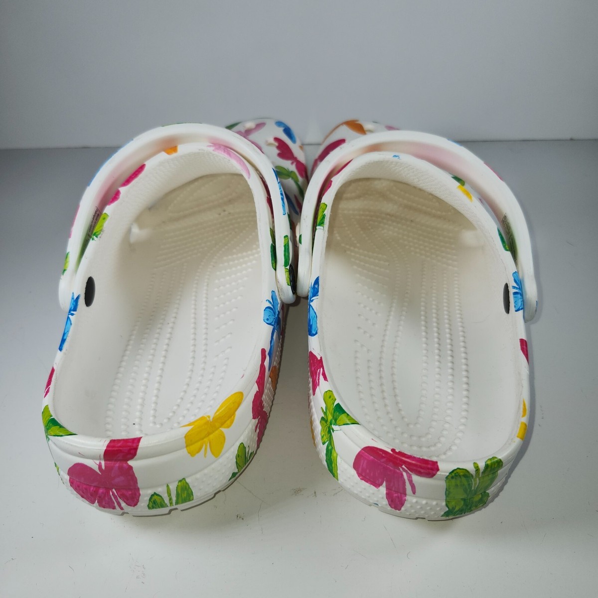 Multicolor Butterfly Crocs Clogs Men display picture 1