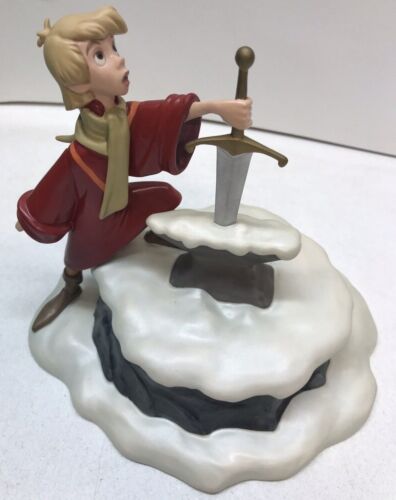 WDCC Disney The Sword in the Stone Wart Arthur Seizing Destiny Box & COA 1236559 - Picture 2 of 12